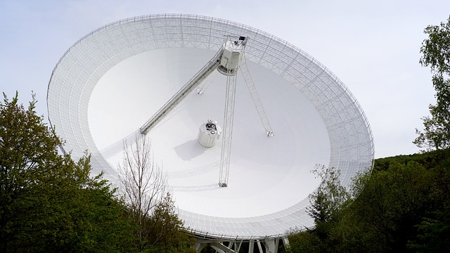 Free Radio Telescope Effelsberg Eifel photo and picture